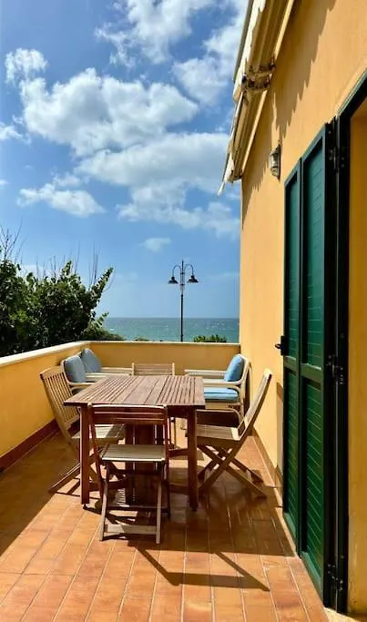 Nura\'S - Villa Adele location